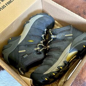 Keen Men’s BRAND NEW Lansing Mid WP Lace Up Boot Shoes